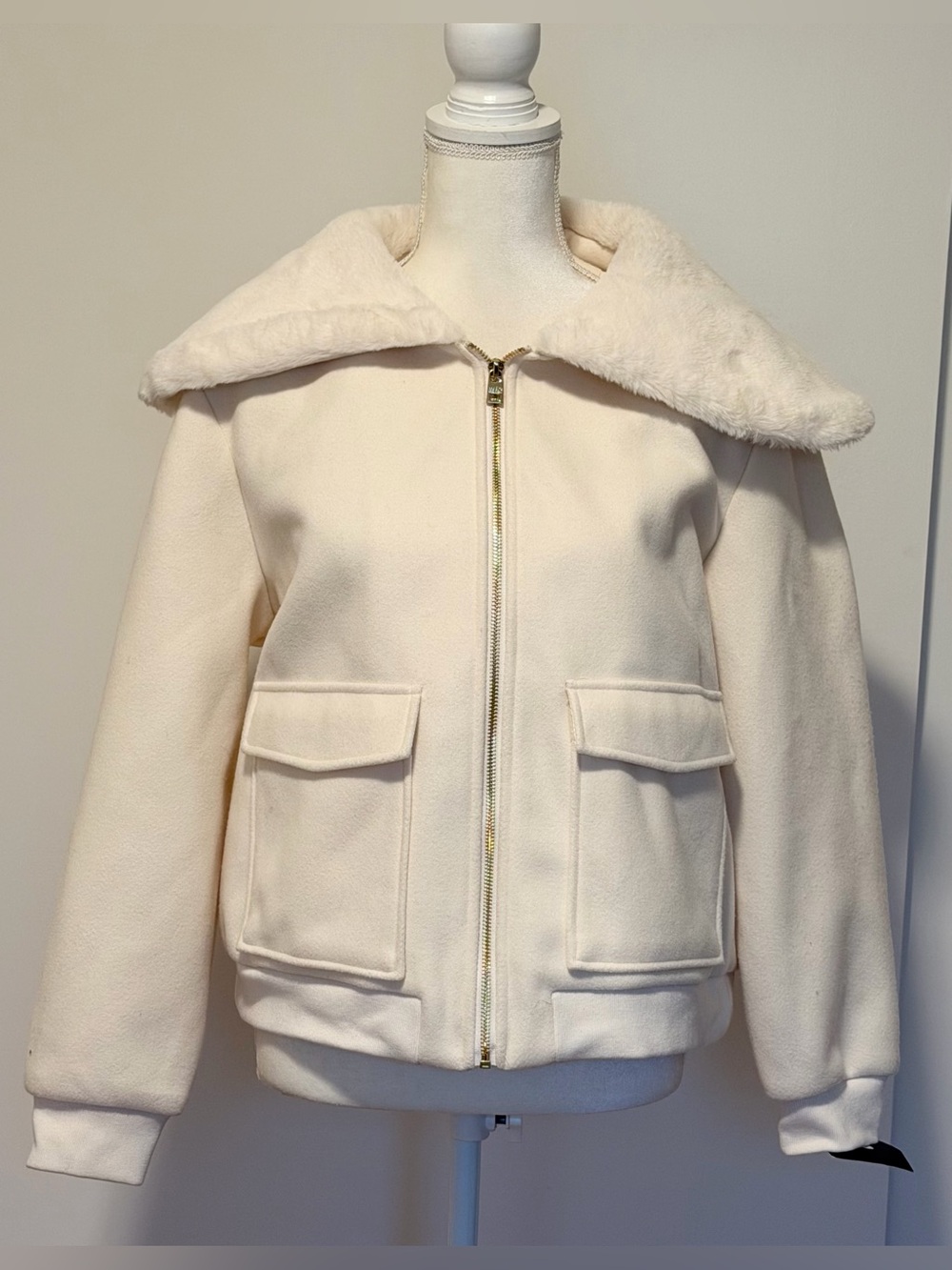 Andrew Marc New York Creamy White Jacket Faux Fur Collar Full Zip Size M-NWT